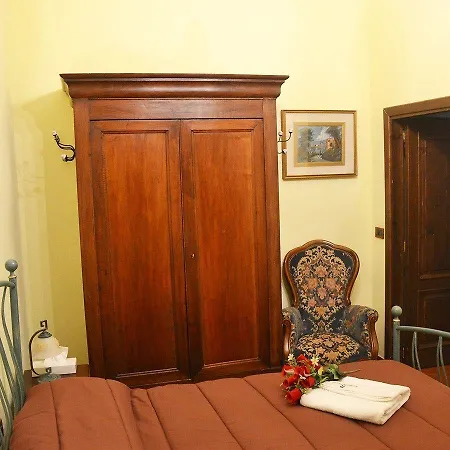 La Rosa Di Alojamento de Acomodação e Pequeno-almoço 3*