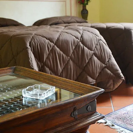 La Rosa Di Alojamento de Acomodação e Pequeno-almoço 3*