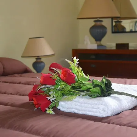 La Rosa Di Alojamento de Acomodação e Pequeno-almoço 3*