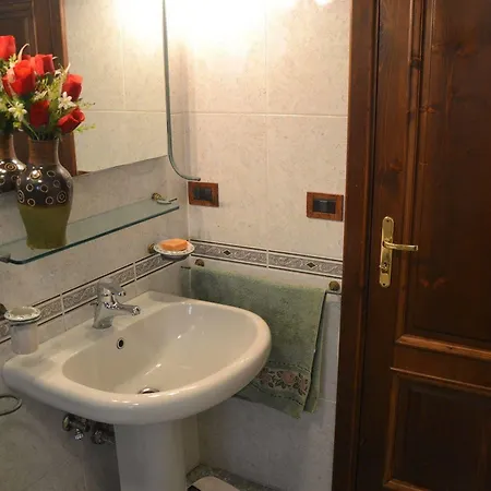 La Rosa Di Frühstückspension Florenz